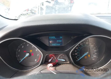 2012 Ford Focus Se z USA, uszkodzony, nr VIN 1FAHP3K26CL220850